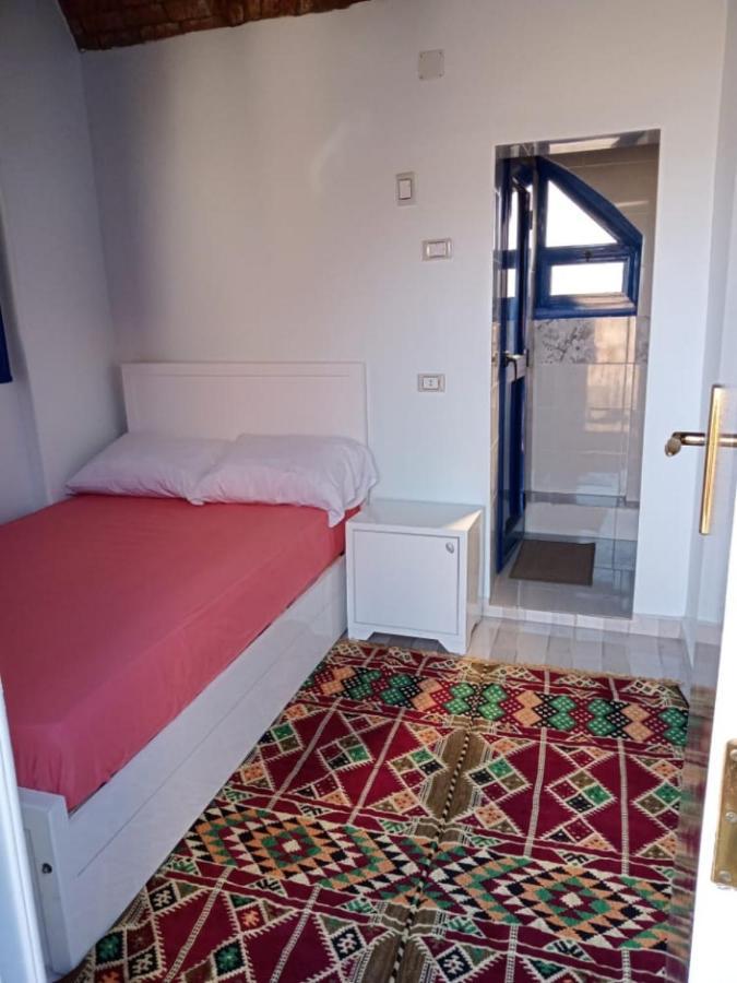 Bakar Guest House Aswan Bagian luar foto