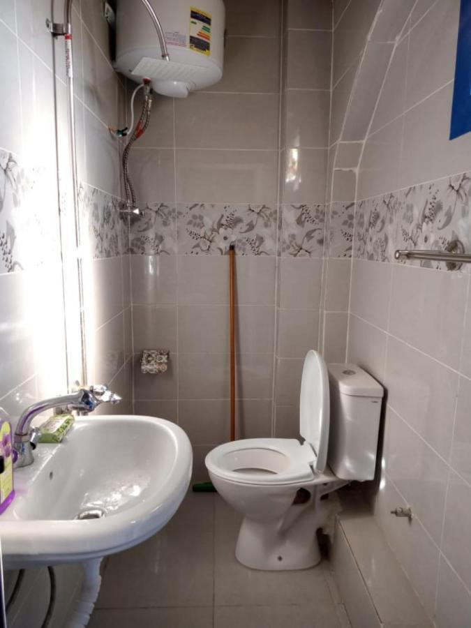 Bakar Guest House Aswan Bagian luar foto