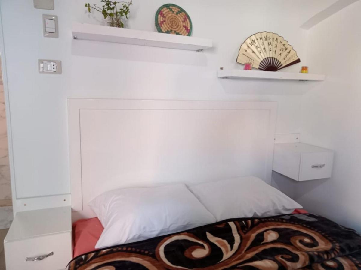 Bakar Guest House Aswan Bagian luar foto