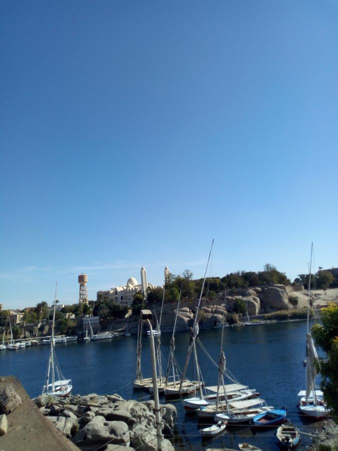 Bakar Guest House Aswan Bagian luar foto
