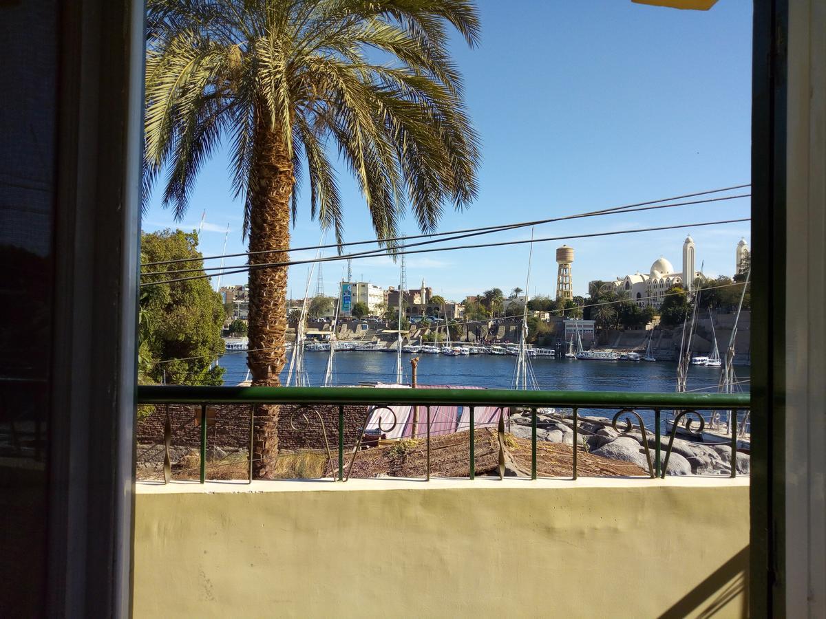 Bakar Guest House Aswan Bagian luar foto