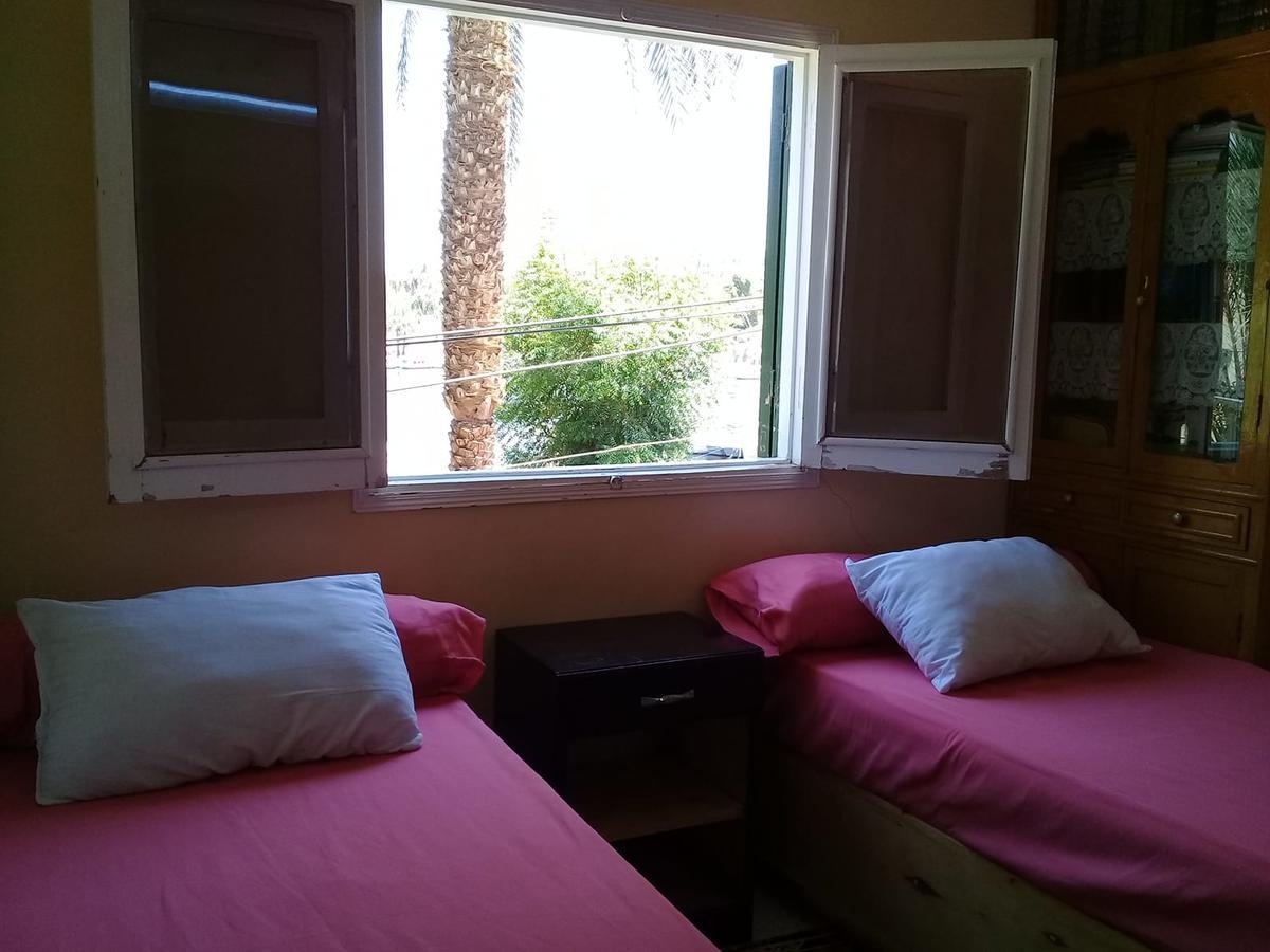 Bakar Guest House Aswan Bagian luar foto